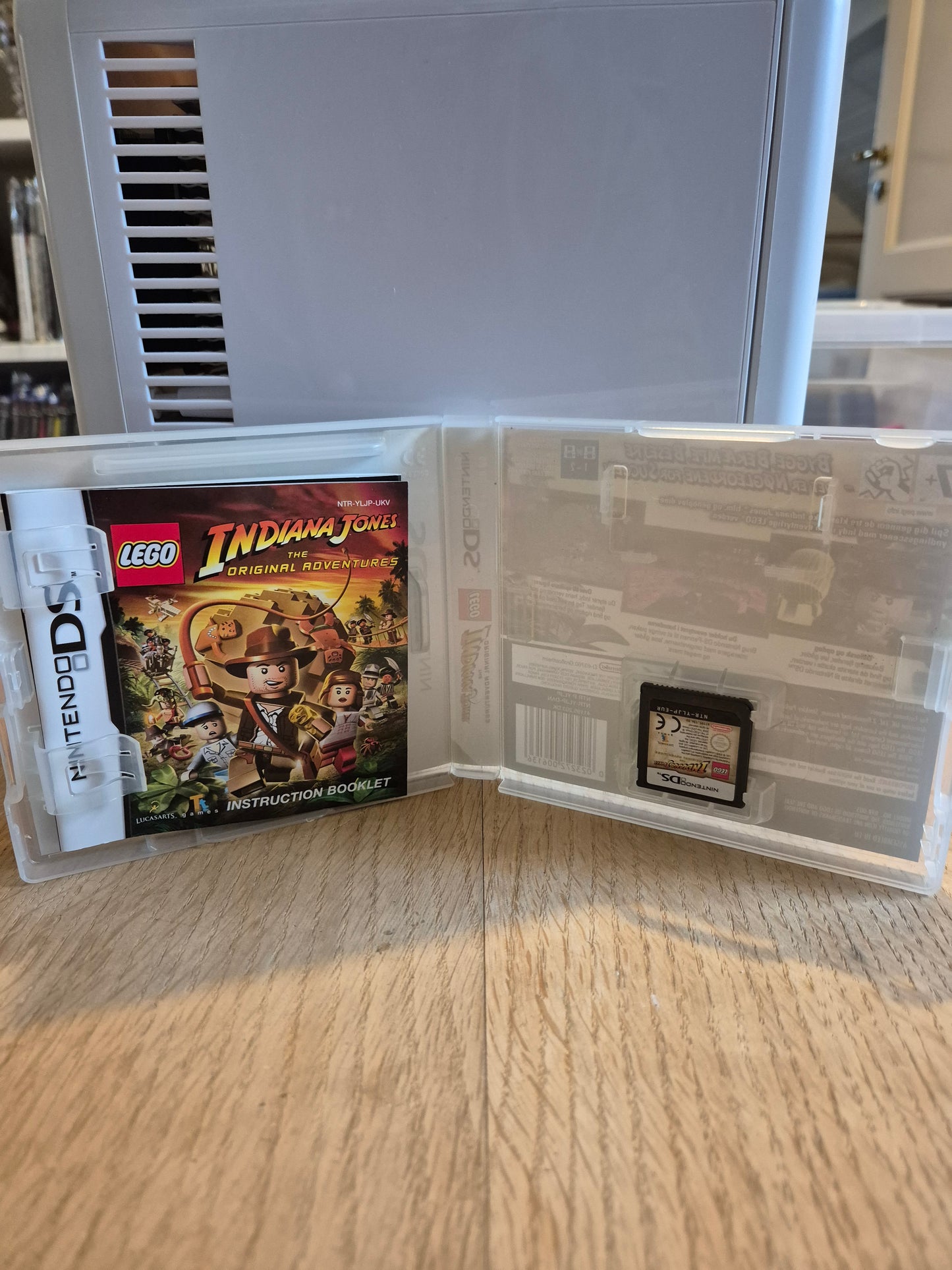 LEGO Indiana Jones The Original Adventures DS