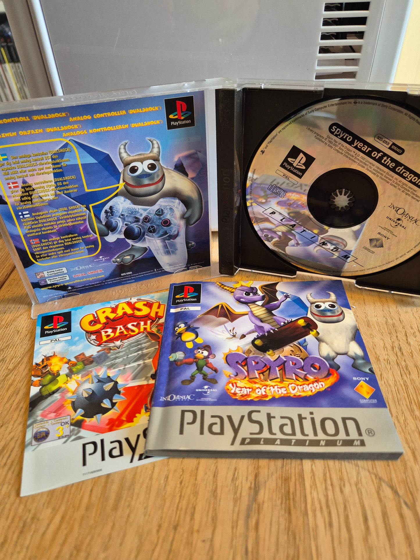 Spyro: Year of the Dragon PS1