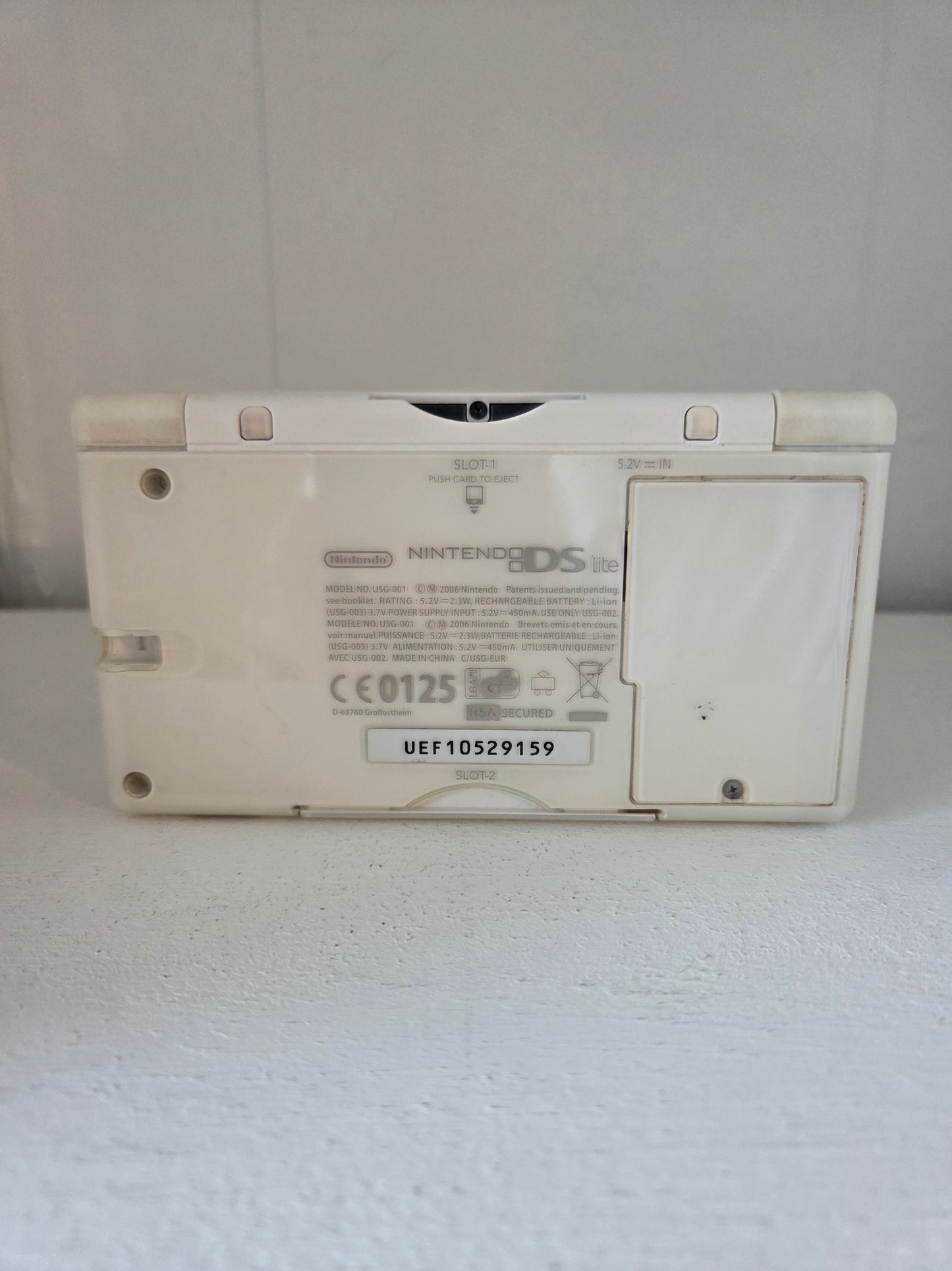 Nintendo DS Lite – Hvid (misfarvning)