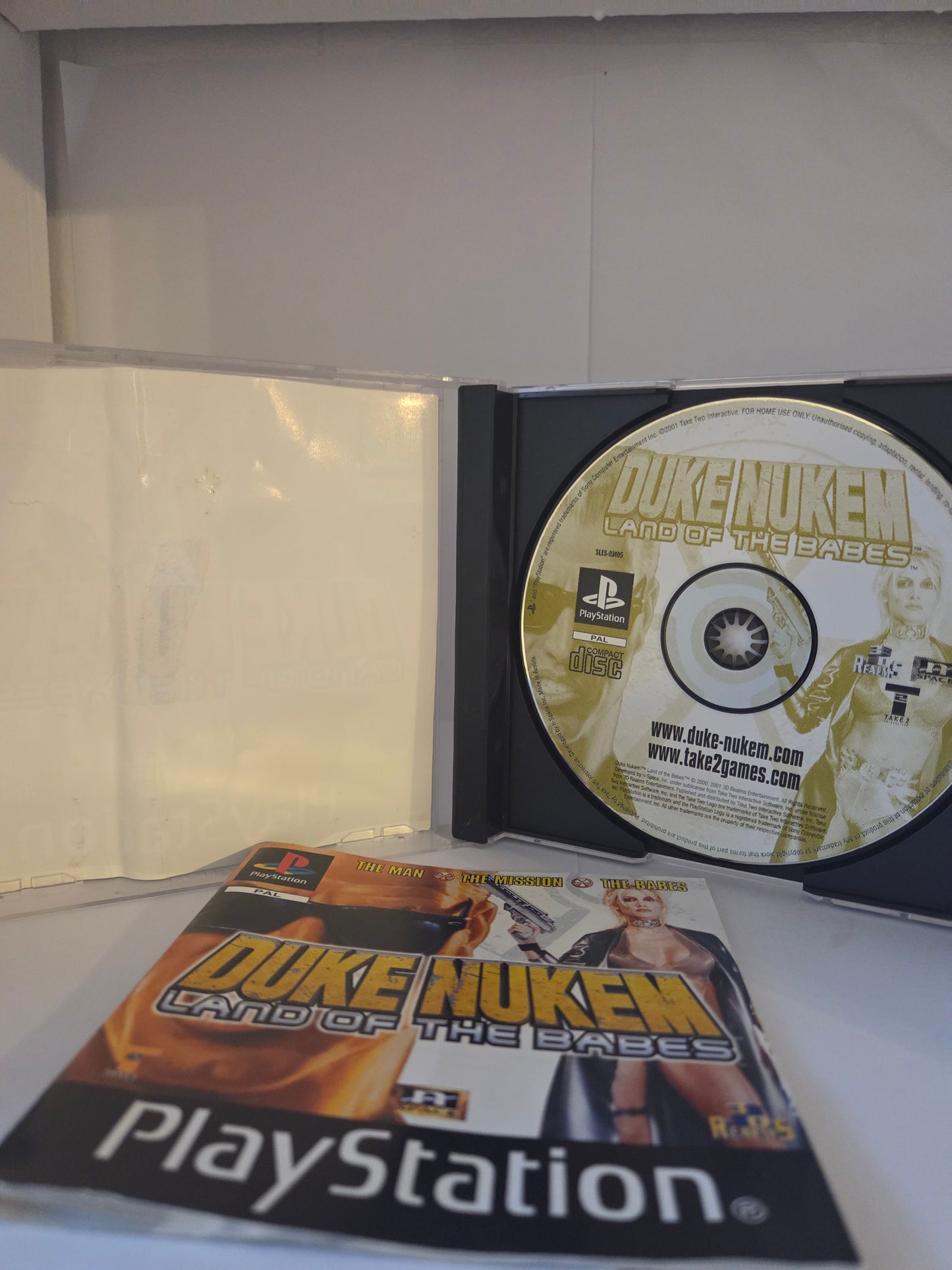 Duke Nukem Land of the Babes PS1