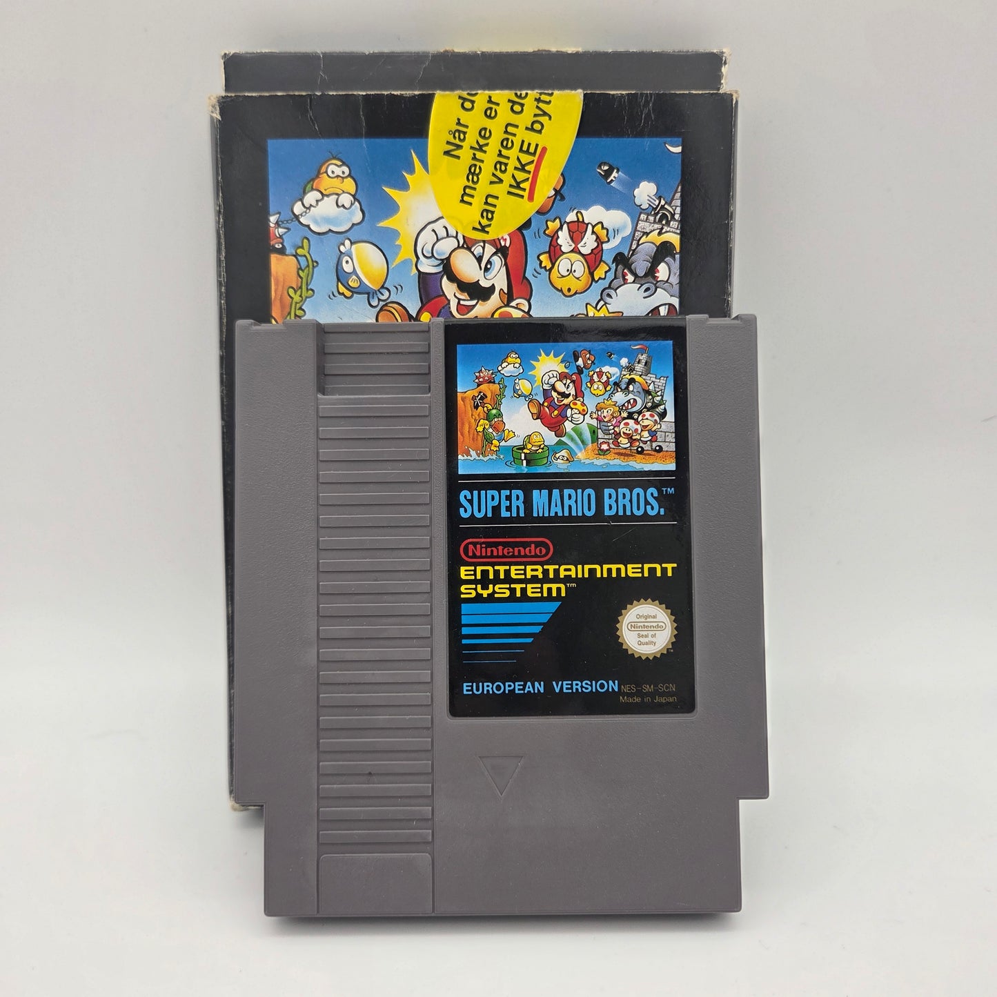 Super Mario Bros NES (Boxed)