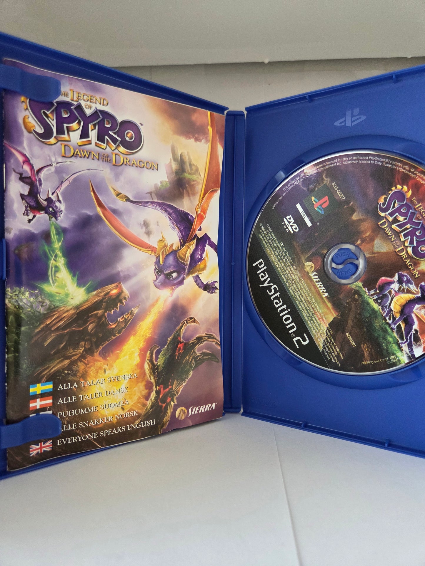 The Legend of Spyro Dawn of the Dragon PS2