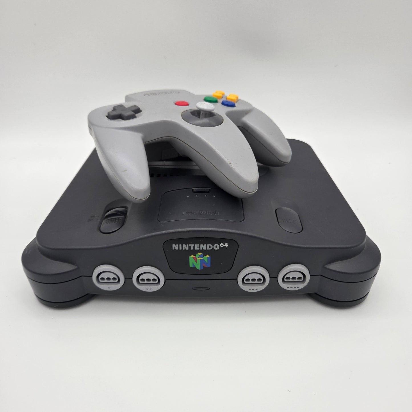 Nintendo 64 konsol med controller & kabler