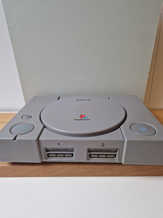 PlayStation 1 konsol med Controller, kabler og memory kort